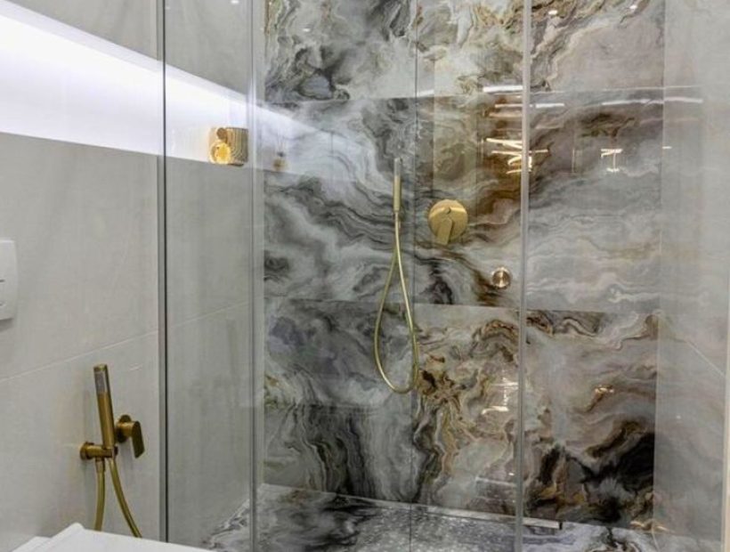 wall and floor tiles